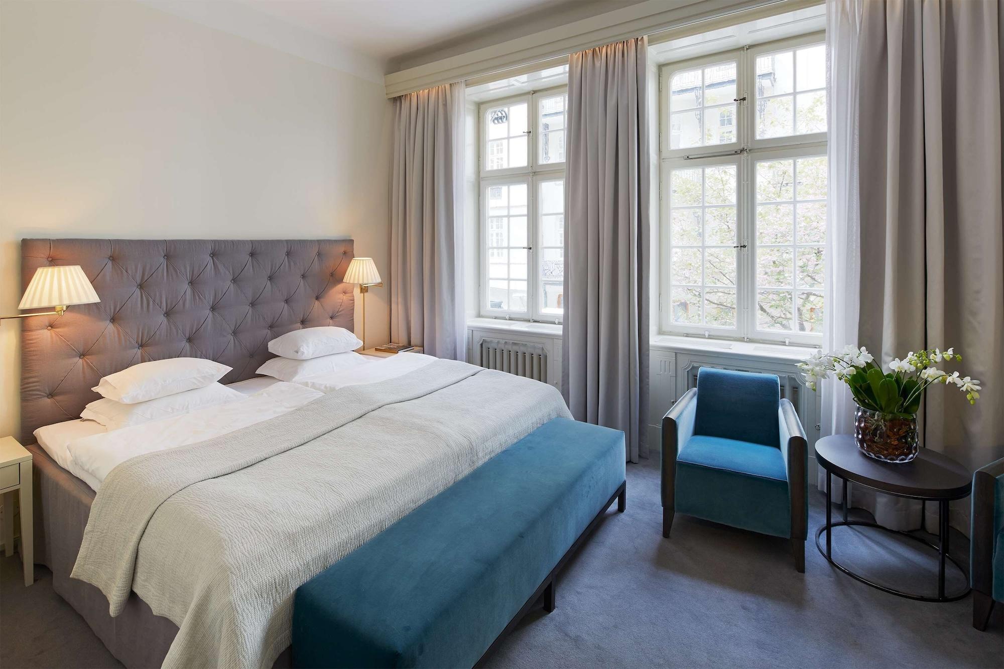 Hotel Diplomat Stockholm Ngoại thất bức ảnh A room at the hotel