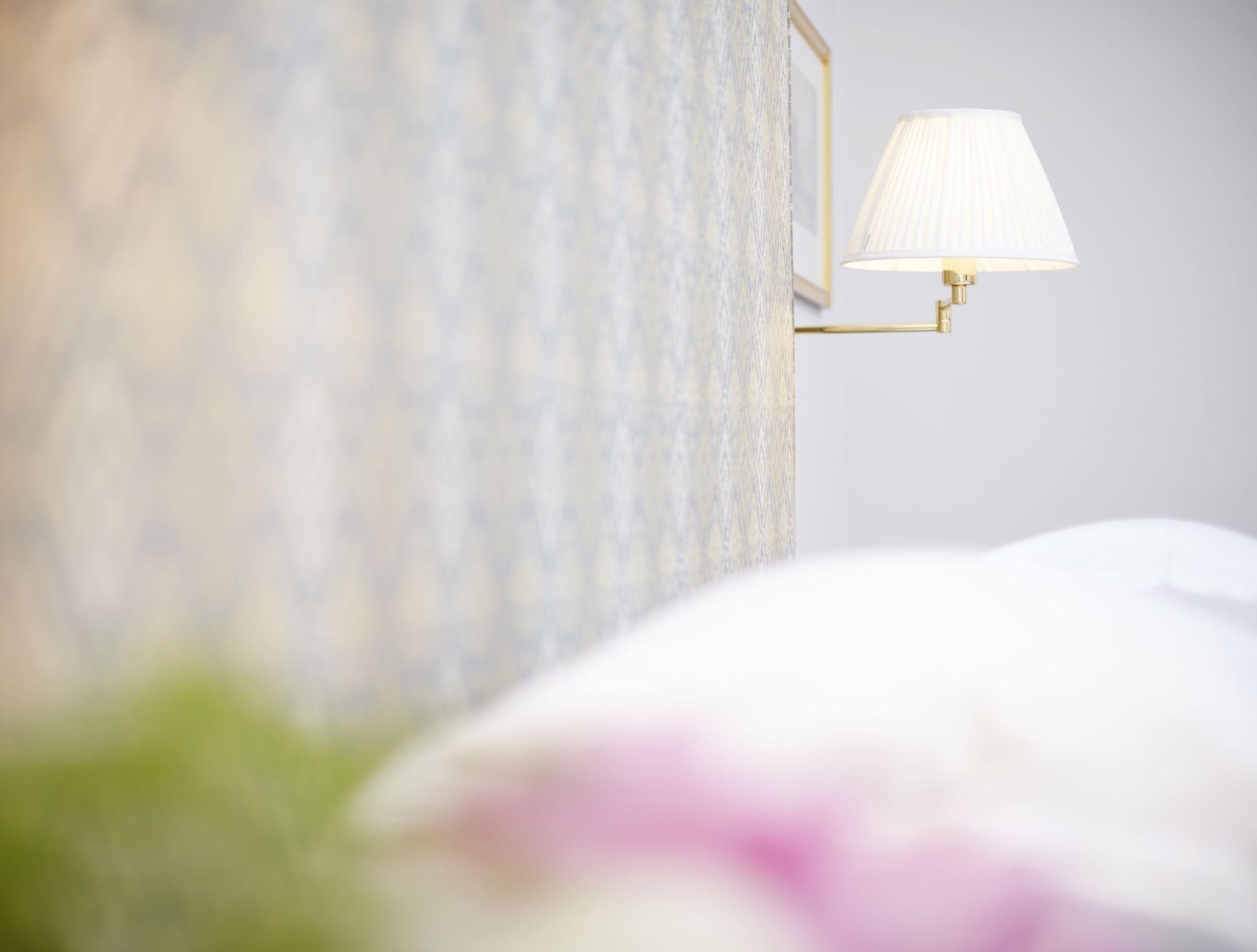 Hotel Diplomat Stockholm Ngoại thất bức ảnh Wall light